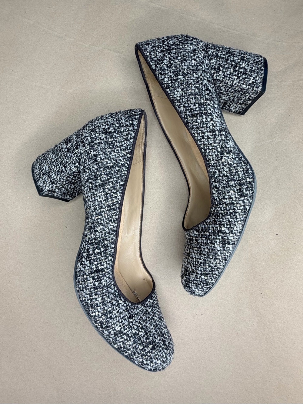 Naturalizer black tweed metallic block heel pumps